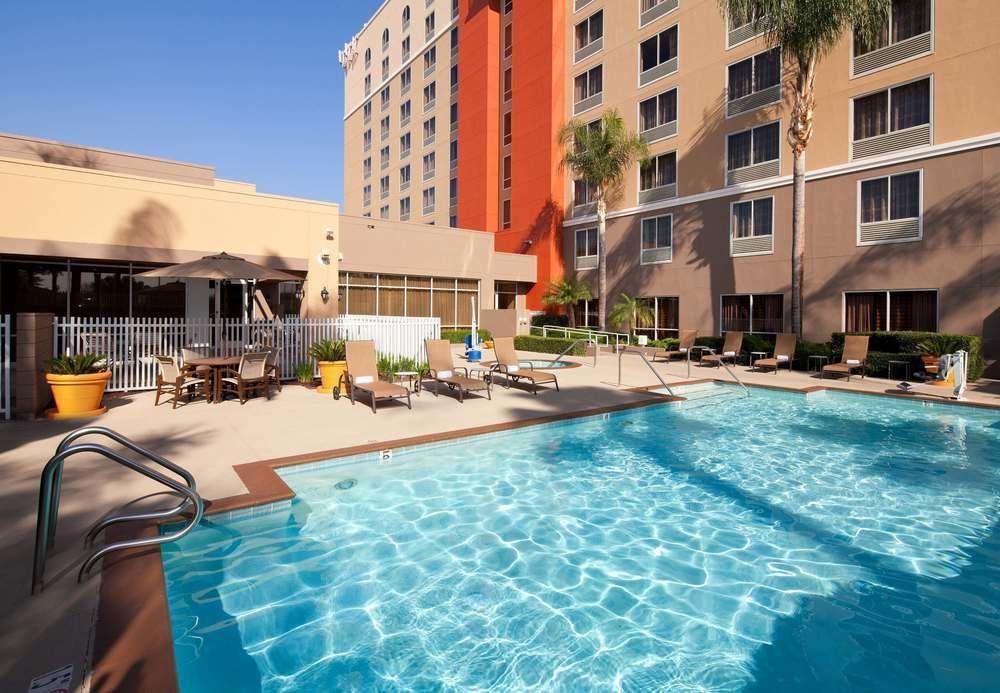 Courtyard By Marriott Baldwin Park Hotel Bagian luar foto